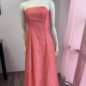 Tina Ann by Niki Livas Coral Beaded Formal Gown Lace Up Back Size  juniors 1/2